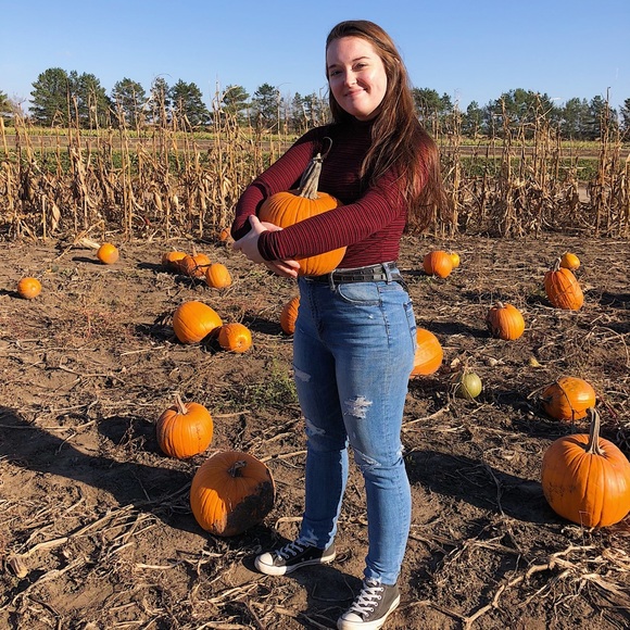Meet your Posher, Brennah - Picture 6 of 8